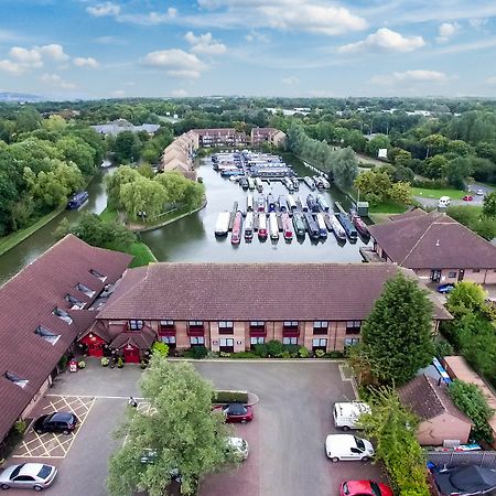 Peartree Lodge Waterside Milton Keynes Ngoại thất bức ảnh
